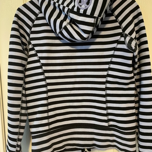 Lululemon Scuba Hoodie women’s size 6 blue striped - Picture 10 of 12